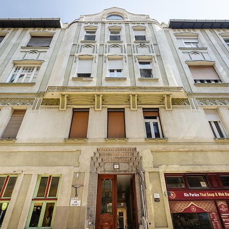 K7 - Boutique Apartments, Best Location. By Bqa Budapest Luaran gambar
