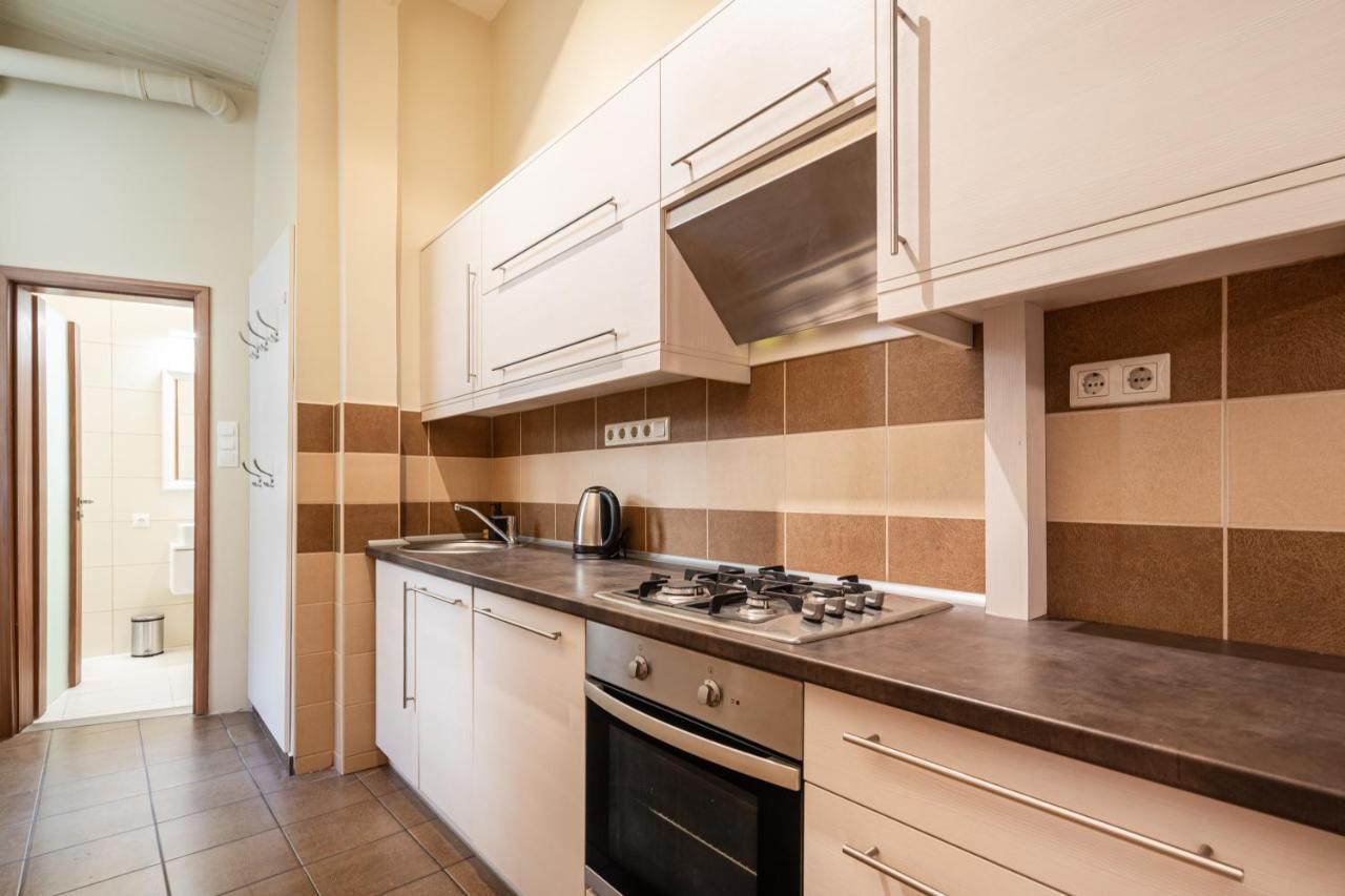 K7 - Boutique Apartments, Best Location. By Bqa Budapest Luaran gambar